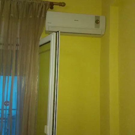 Leoni Apartment Skala Marion